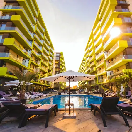 Jumeirah Luxury Alezzi - Pool &